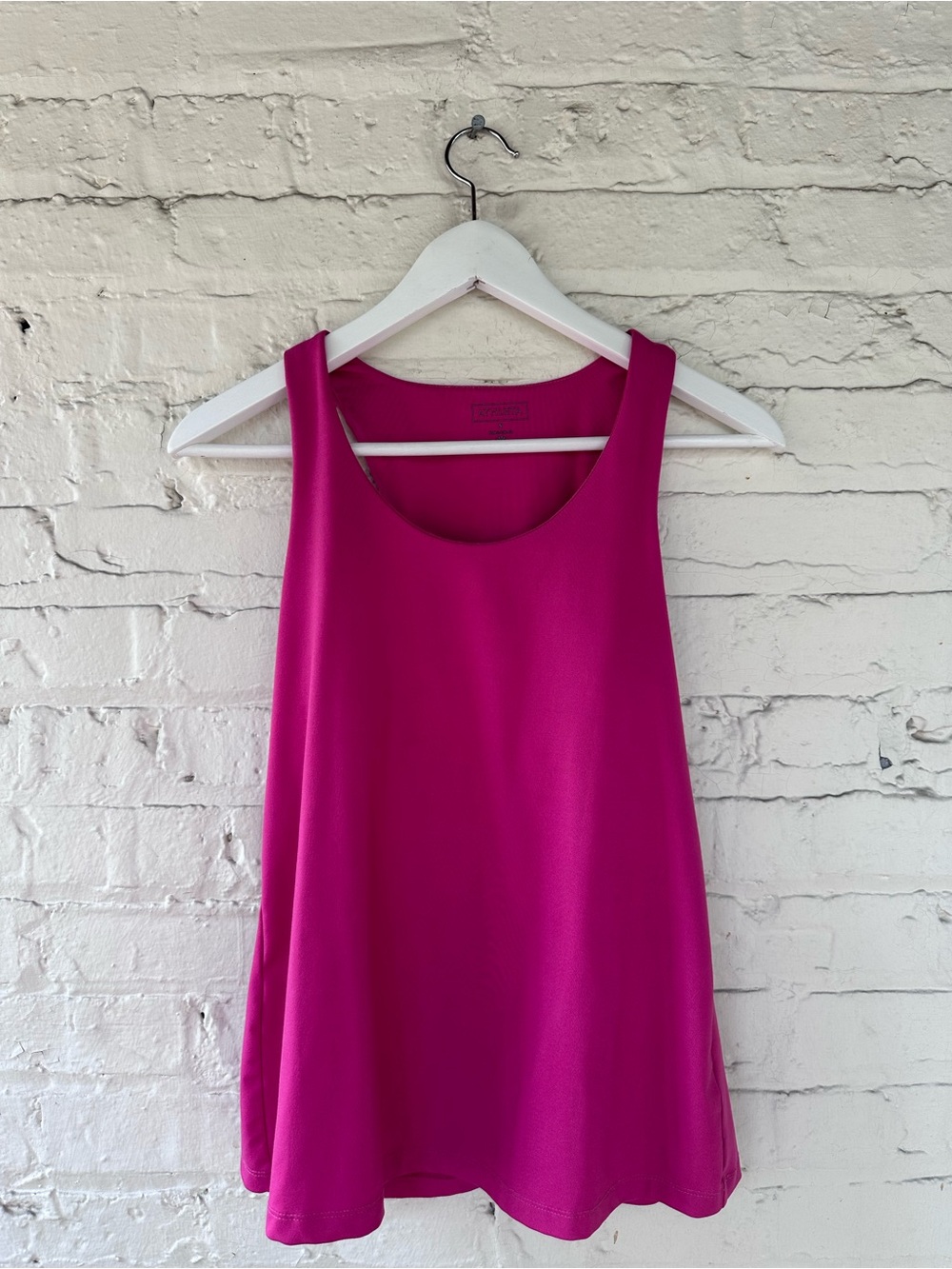 Athleta Bright Fuchsia Scoop Neck Tank Top